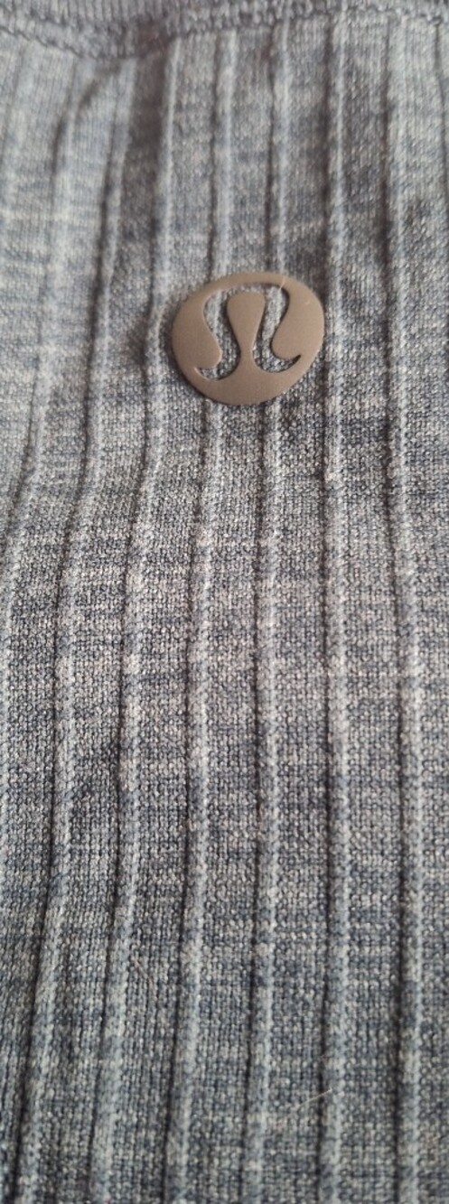 Lululemon Cropped Tank - Picture 5 of 5